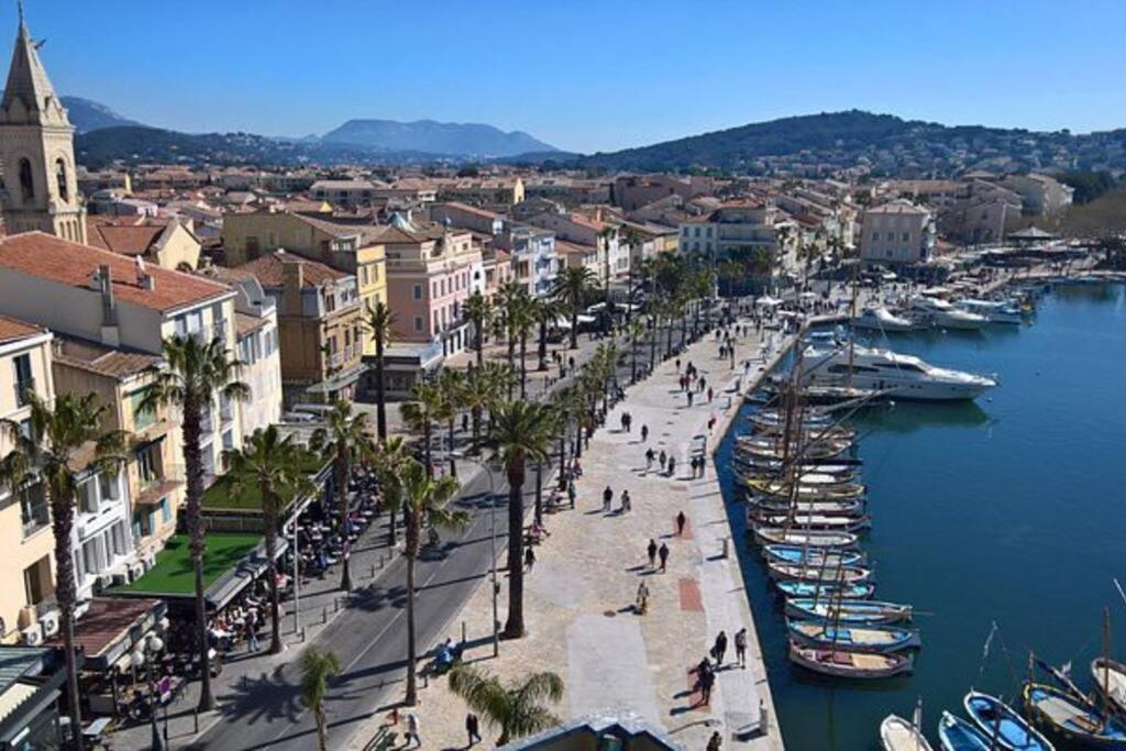 Appartement Au Coeur Du Village Sanary-sur-Mer Exteriör bild